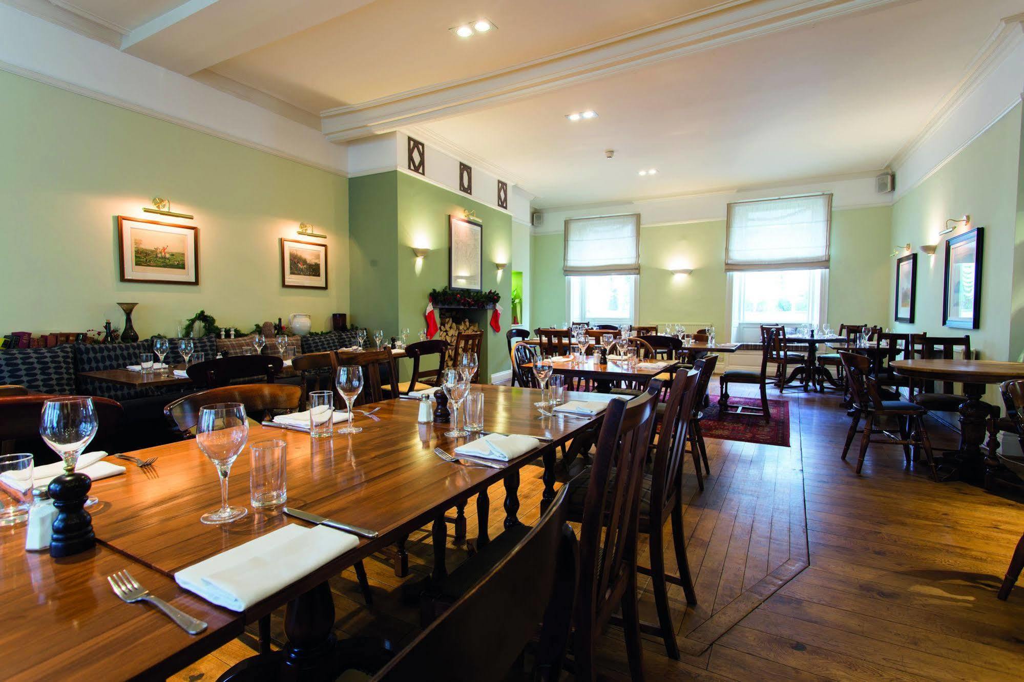 The Golden Lion At Settle Hotel