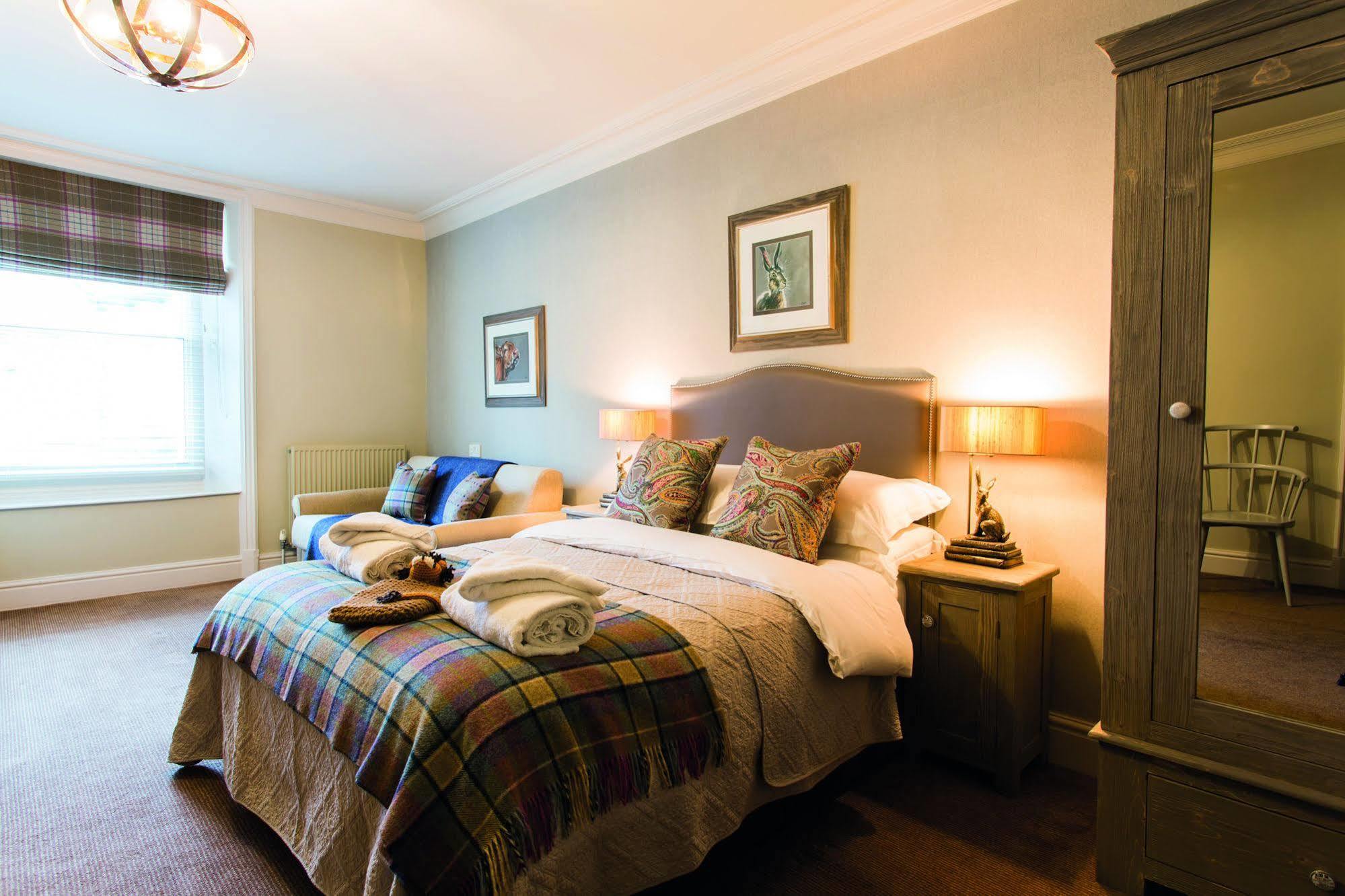 The Golden Lion At Settle 4*